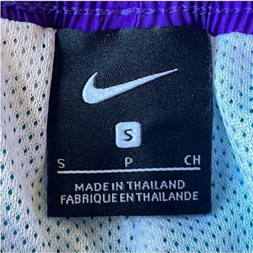 Nike Men’s Vibrant Teal & Purple Throwback Retro Basketball Shorts - Picture 6 of 7